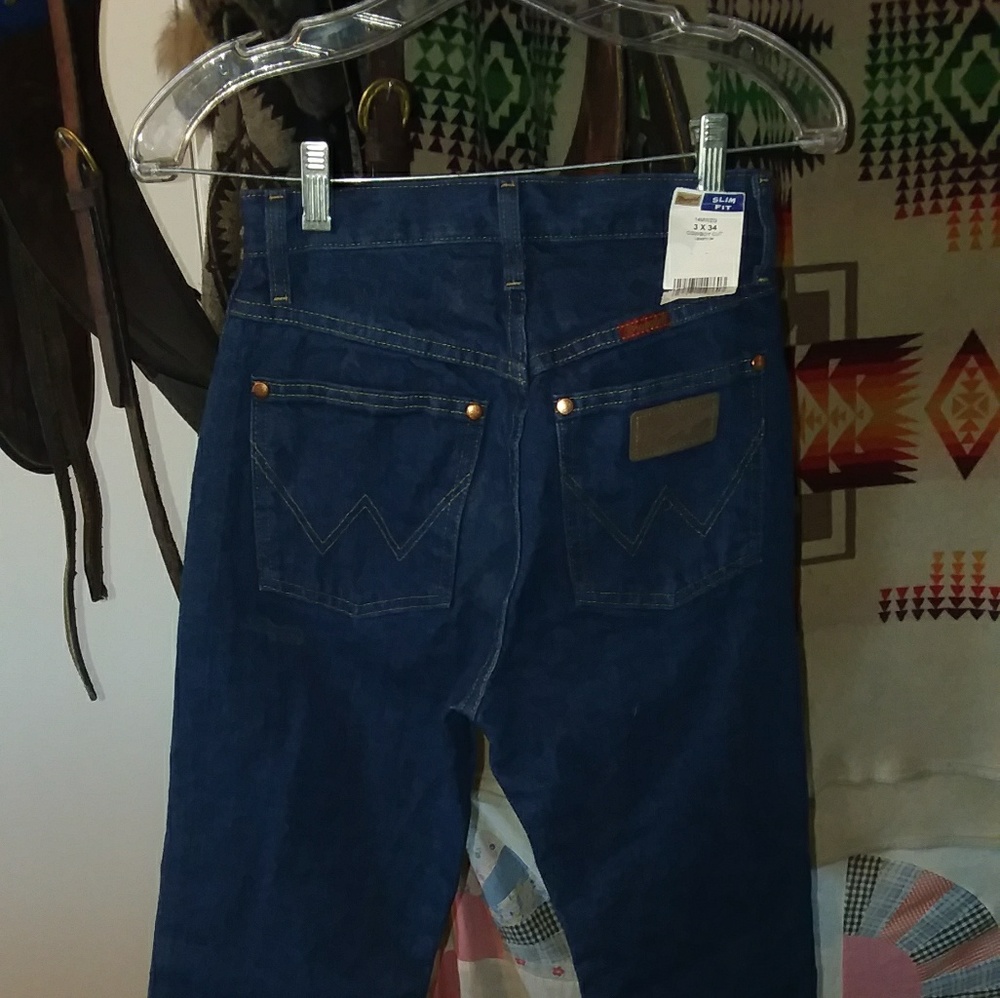 NWT Classic Wranglers 3/34 Cowboy Cut Bootcut